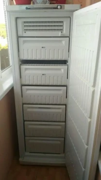 Морозильна камера Indesit