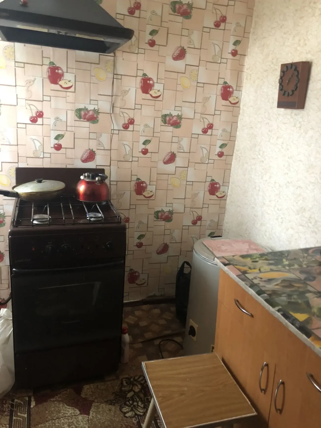 Здам півбудинку із зручностями 1-2 охайним працюючим людям