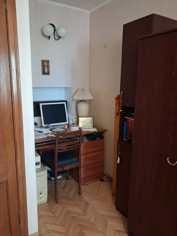 Затишна кімната біля м. Дарниця, Чернігівська 3