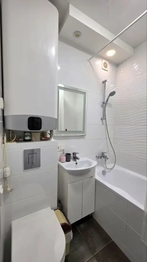 Продам 2 кімнатну квартиру на Салтівці, біля ТРЦ Французьский Бульвар 7