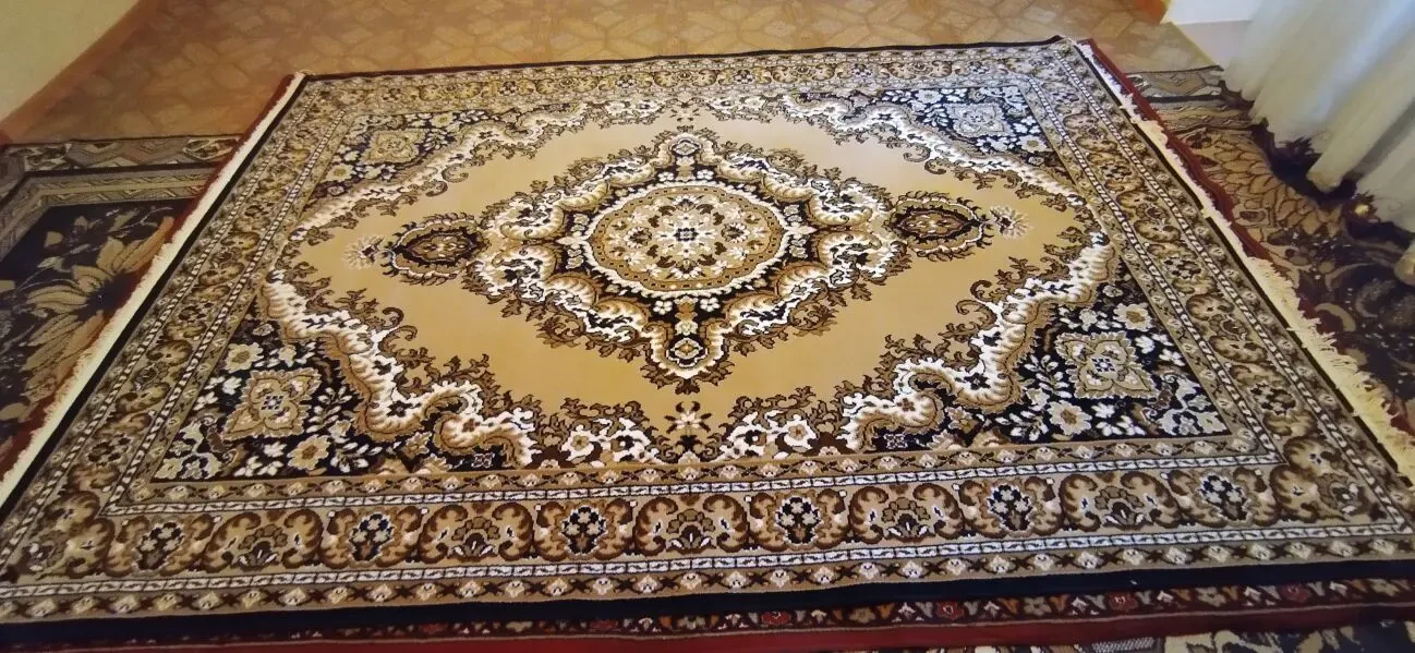 Продам килим 3
