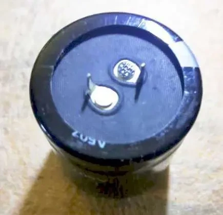 Конденсатор 22000uF 25V 4