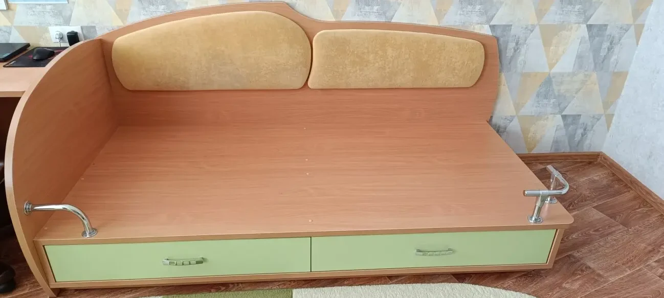 Ліжко дитячо-юнацьке з матрацем 4