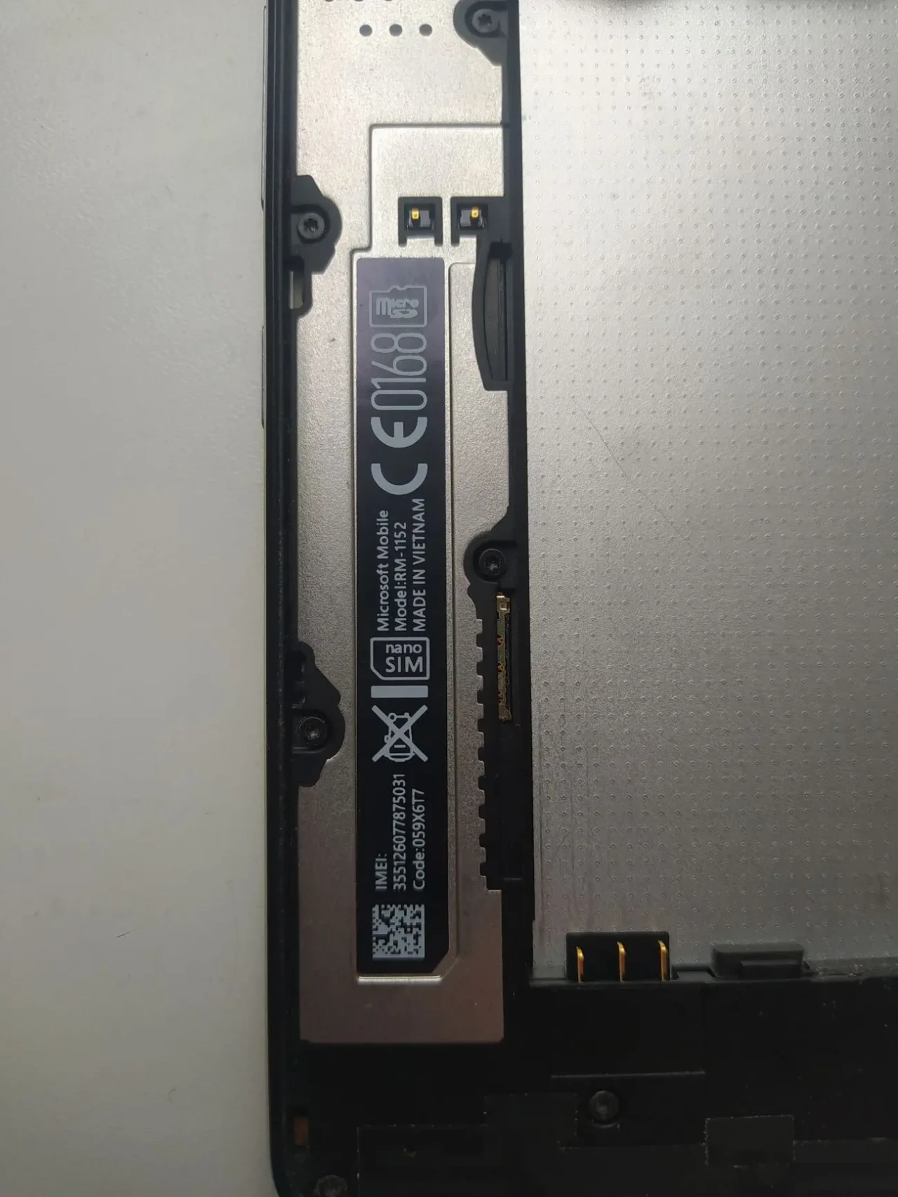 Microsoft Lumia 650XL 2