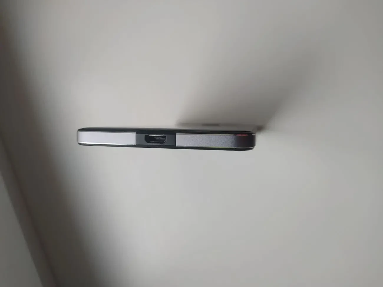 Microsoft Lumia 650XL 8