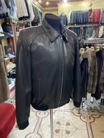 Чоловічі шкіряні бомбери,комір вилоги,рубашковий