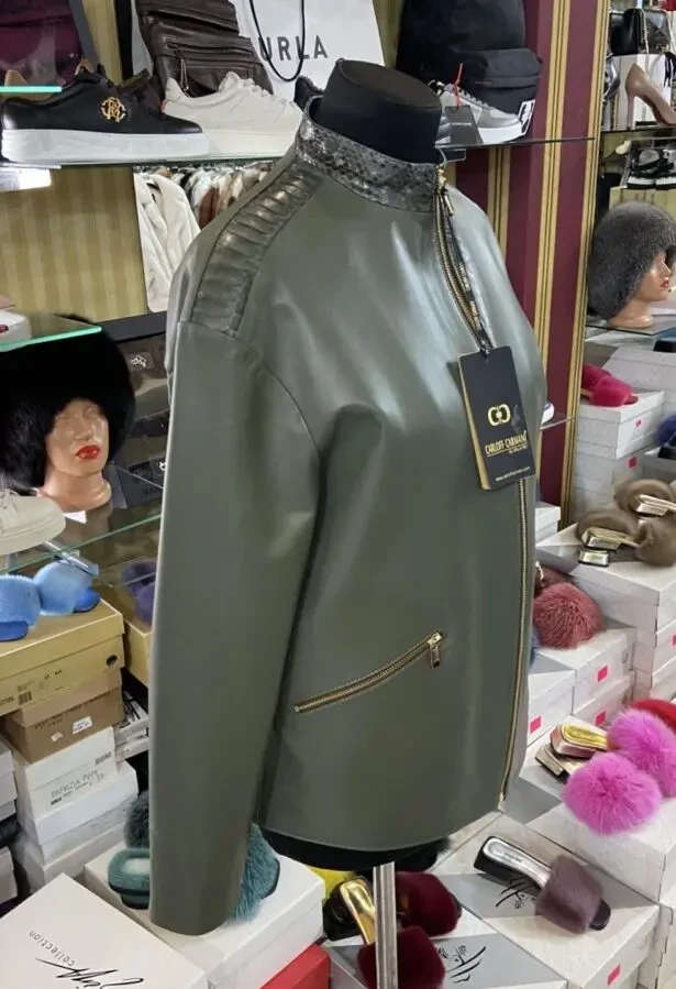 Жіночі куртки,мяка шкіра лайка,з пітоном 8