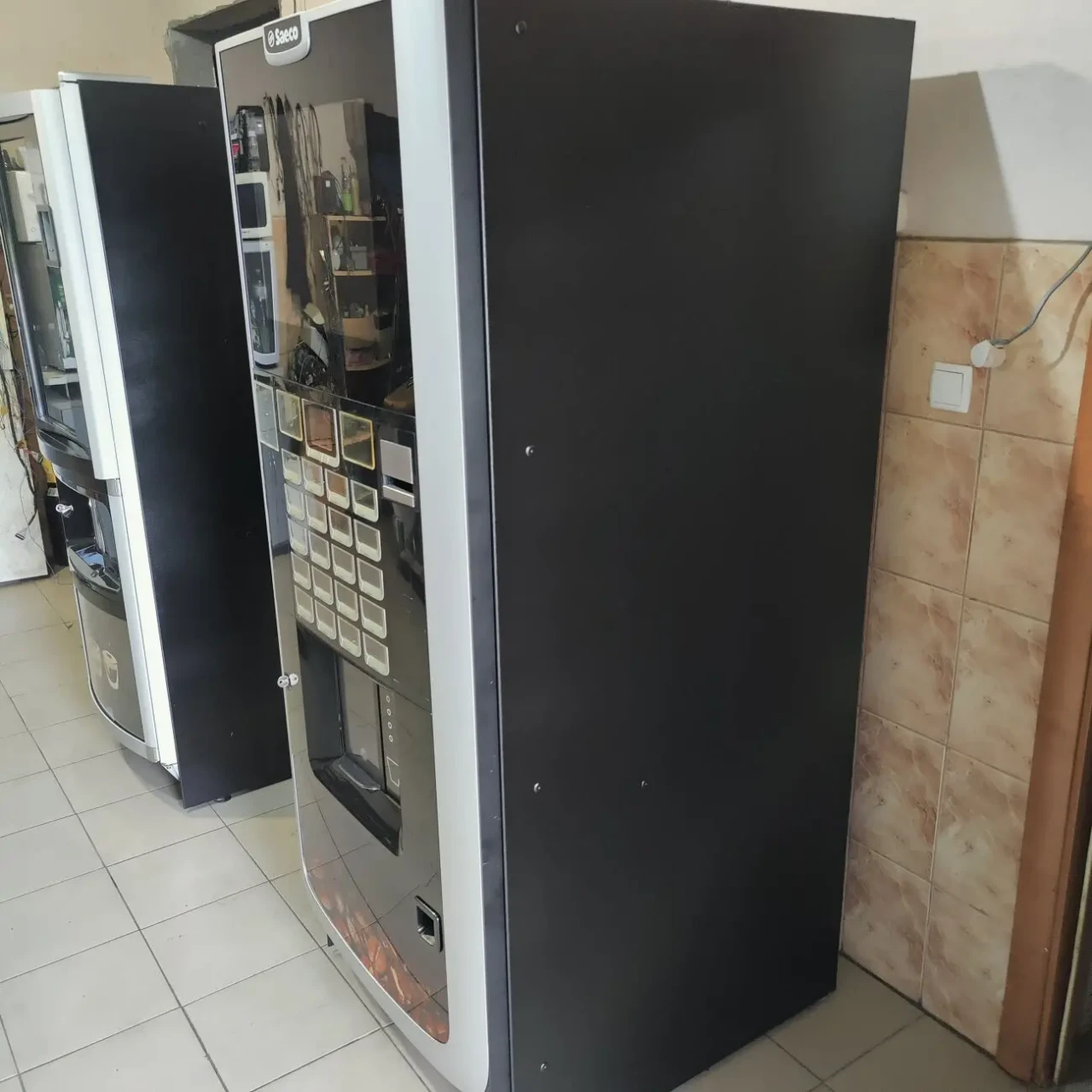 Кофейный автомат Saeco Atlante 700 - Media 2