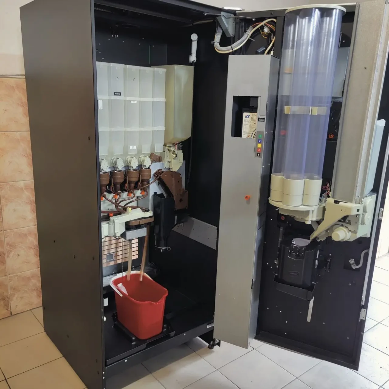 Кофейный автомат Saeco Atlante 700 - Media 4