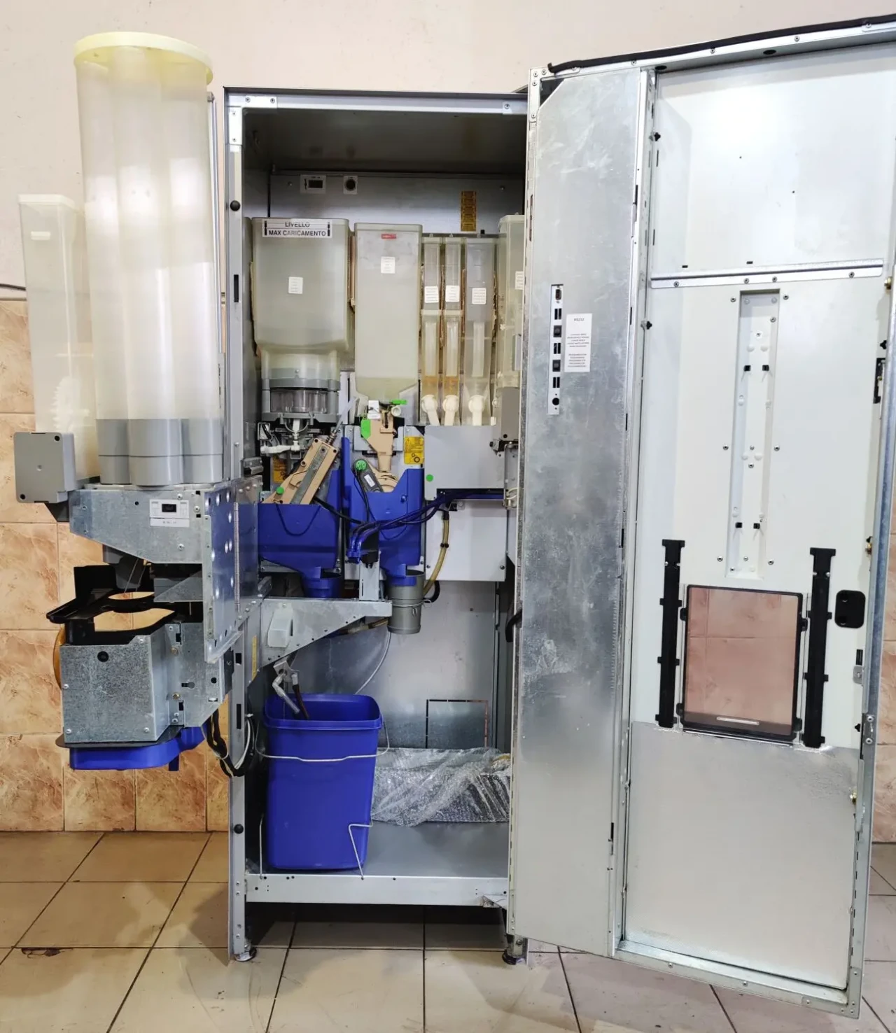 Кавовий автомат Necta Canto Lavazza blue 3