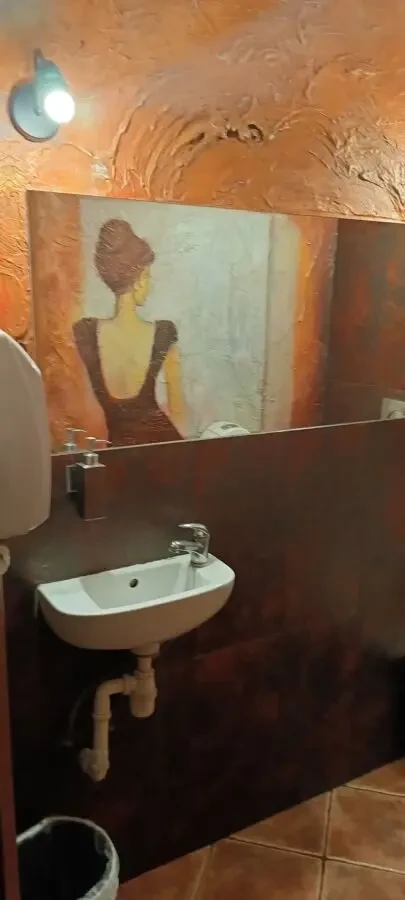 Оренда комерційного приміщення в центрі Львова вул. Вірменська, 9 8