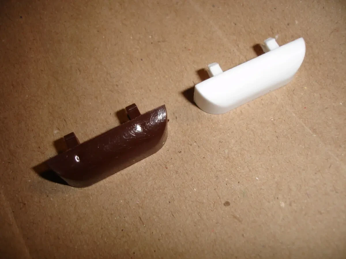 КОВПАЧОК водовідливний дренажний БІЛИЙ, КОРИЧНЕВИЙ для МП ВІКОН 10