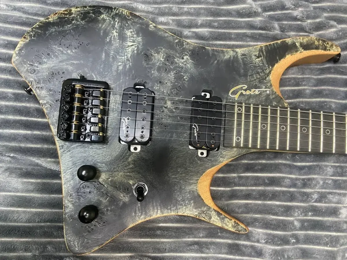 Безголова єлектрогітара 6 струн 2