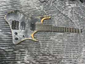 Безголова єлектрогітара 6 струн