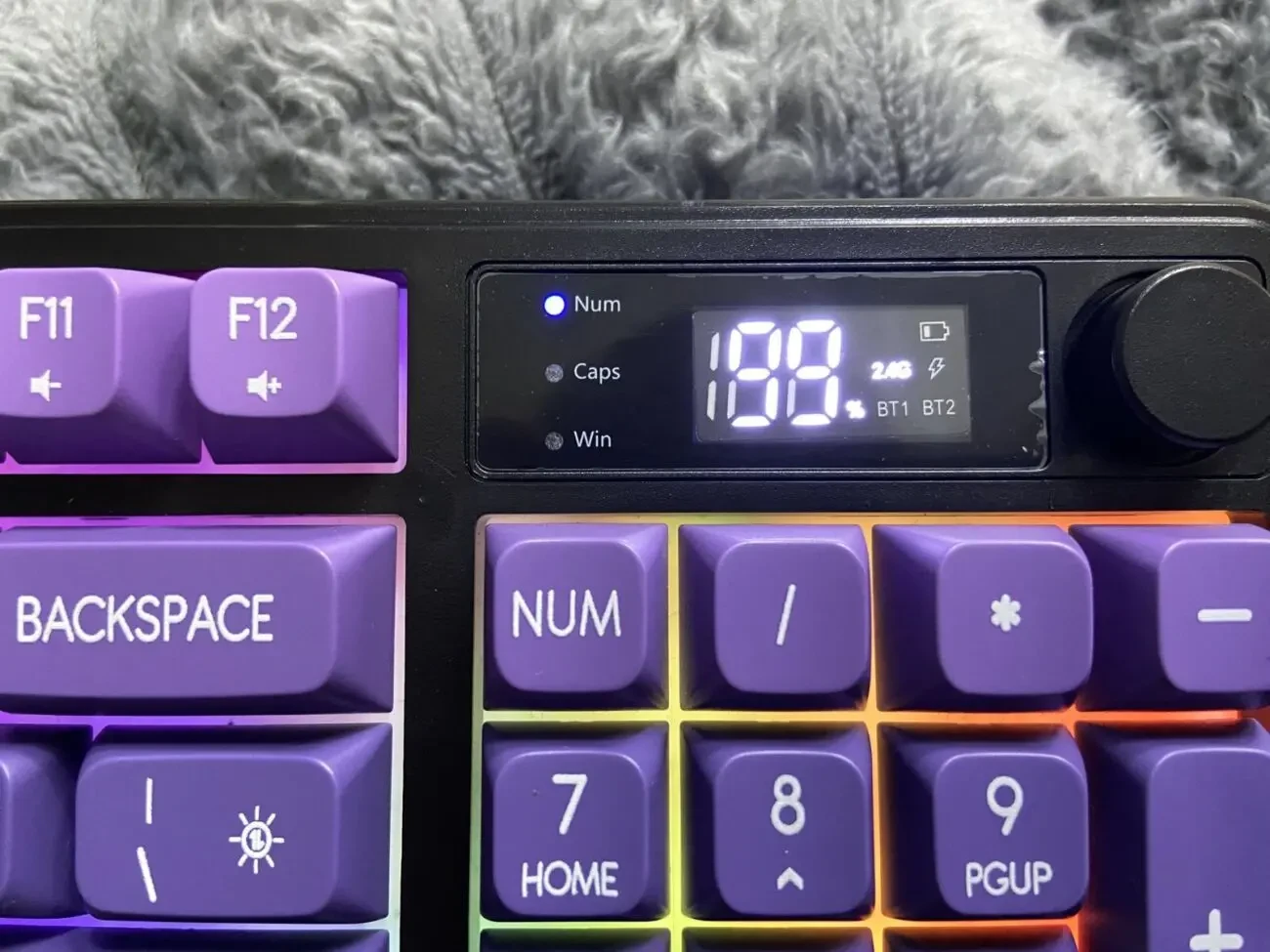 Ігрова Клавіатура безпровідна з підсвіткою та Led дісплеем 96 клавіш 4