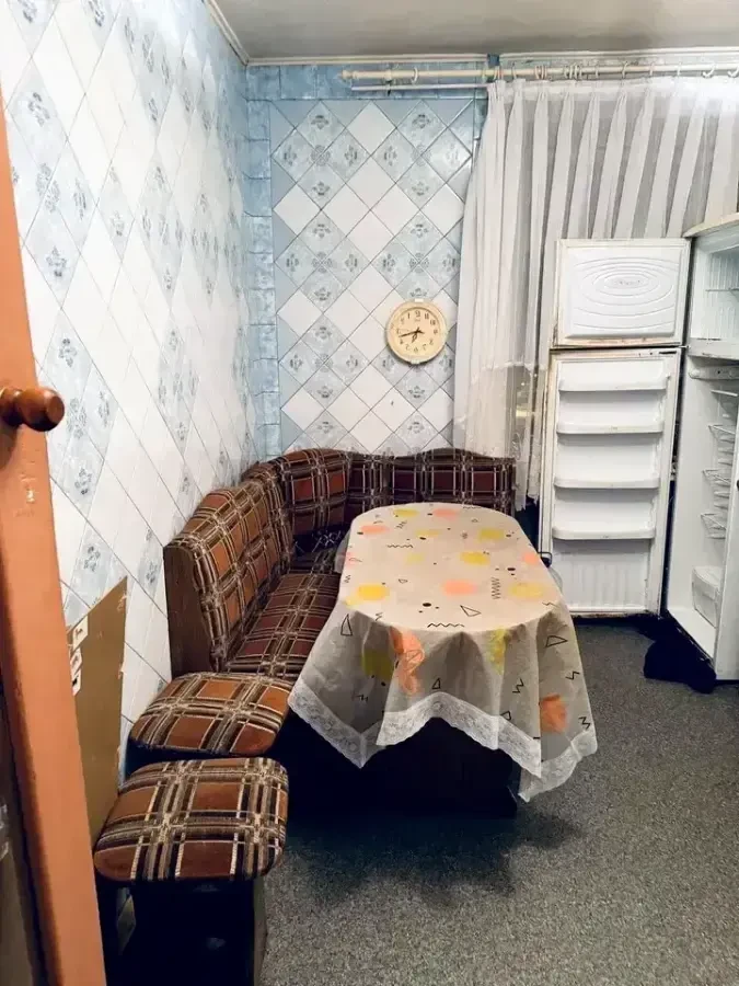 Оренда квартири біля метро Лівобережна 2