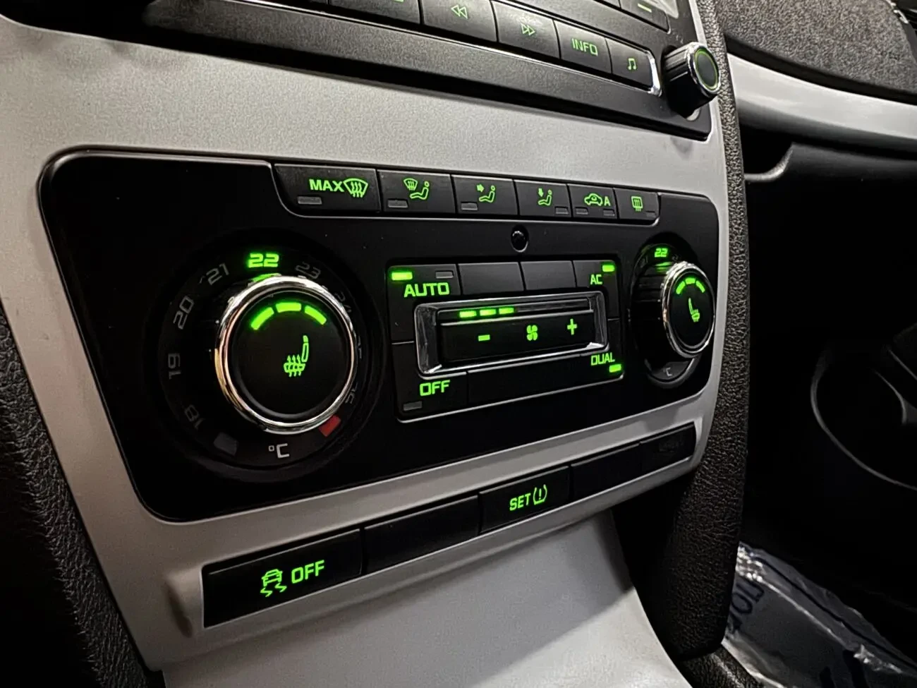 Skoda Octavia Combi 1.4TSI 16V 6МКПП 2011 р.в. (122 к.с.) 9