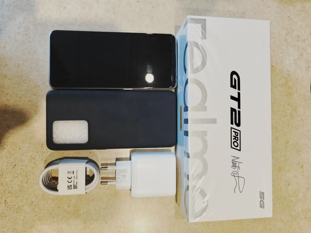 Телефон Realme