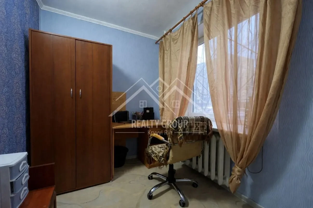 Продаж просторої 6-кімнатної квартири, Медична 2 3