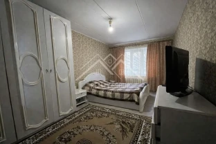 Продаж просторої 6-кімнатної квартири, Медична 2