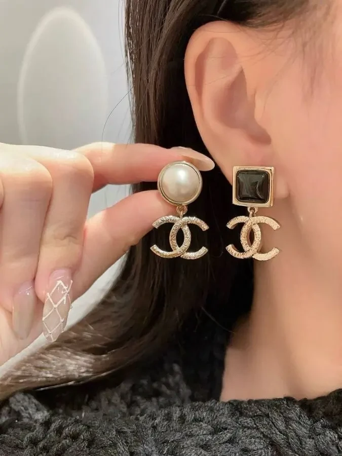 Сережки Chanell 7