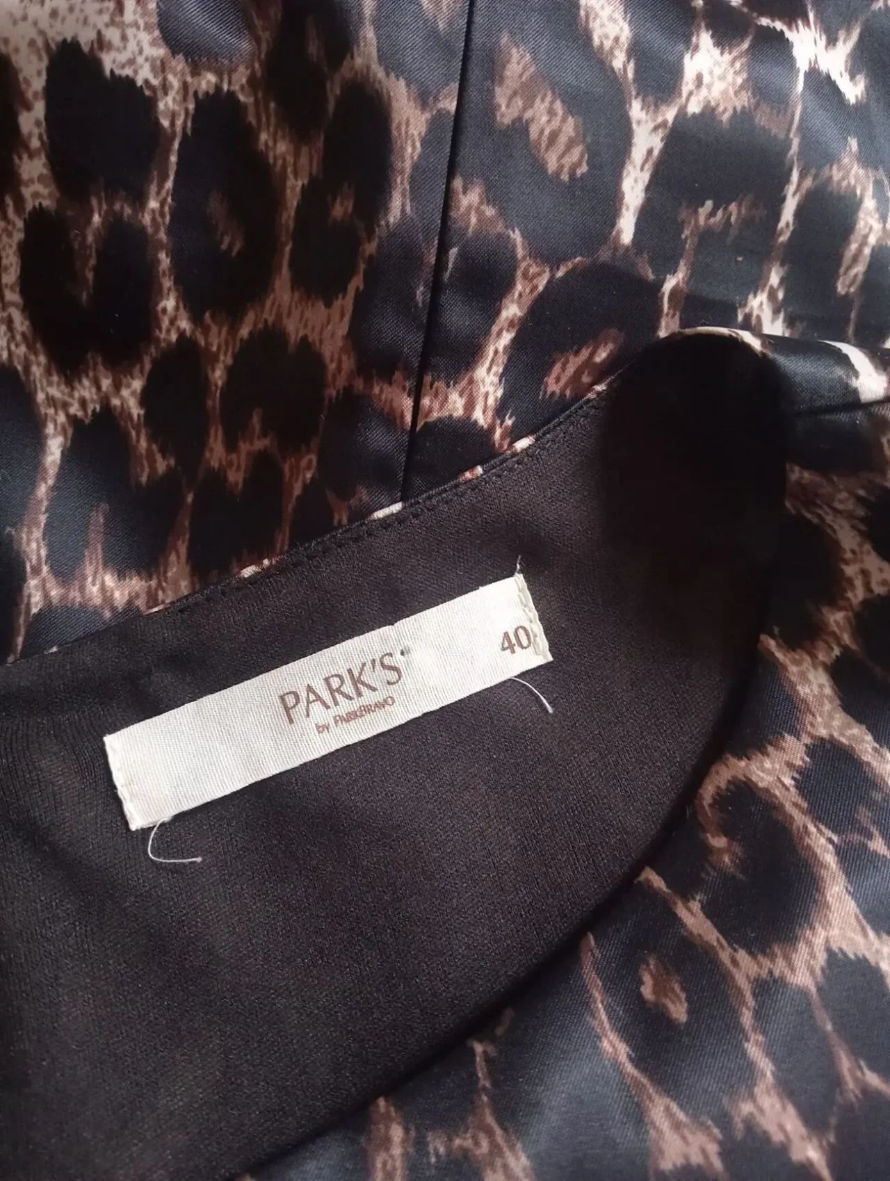 Сукня з леопардовим принтом 3