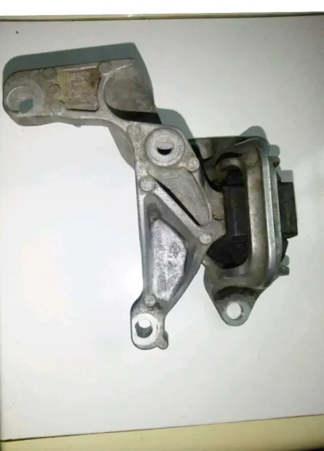 Опора двигуна megan/fluense 2