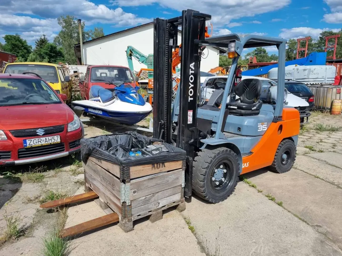 Навантажувач TOYOTA 02-8FGJF35, LPG, вантажопідйомність 3500 2