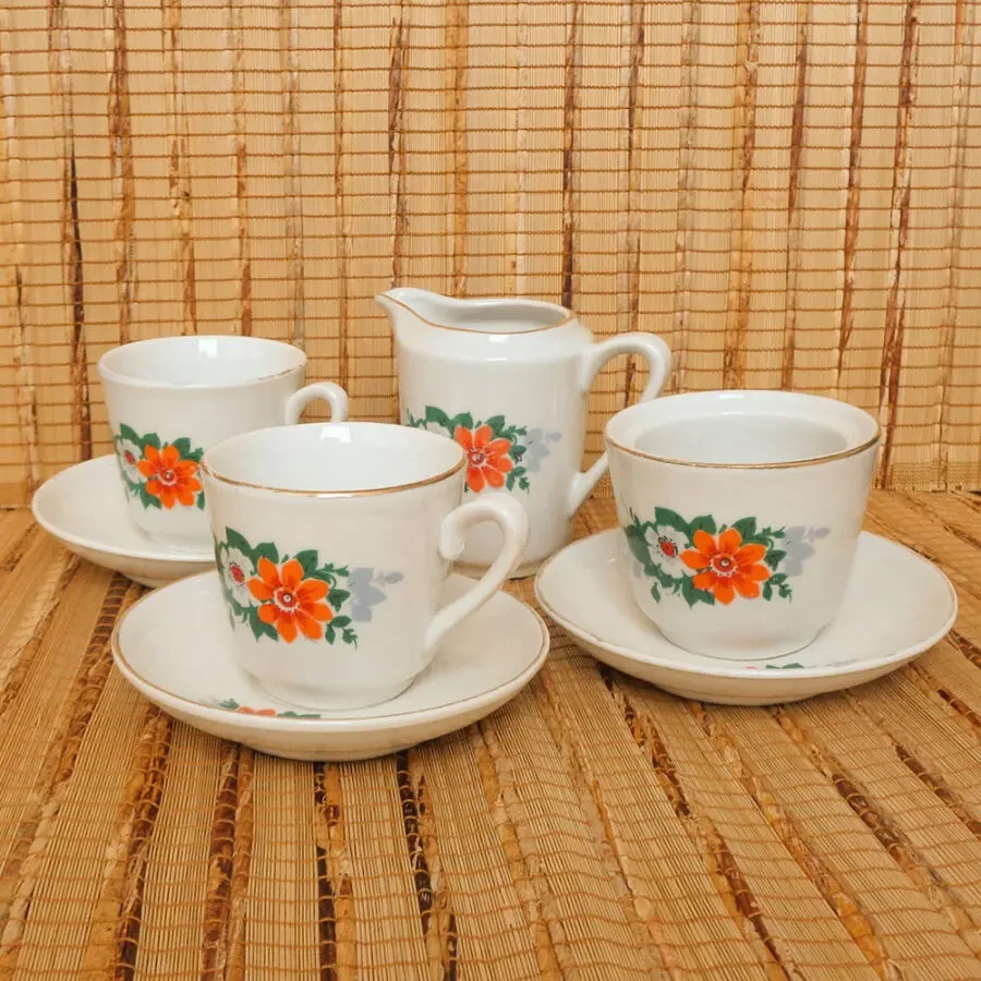 Мініатюрний кавовий сервіз 2 чашки 3 блюдця молочник цукорниця 2