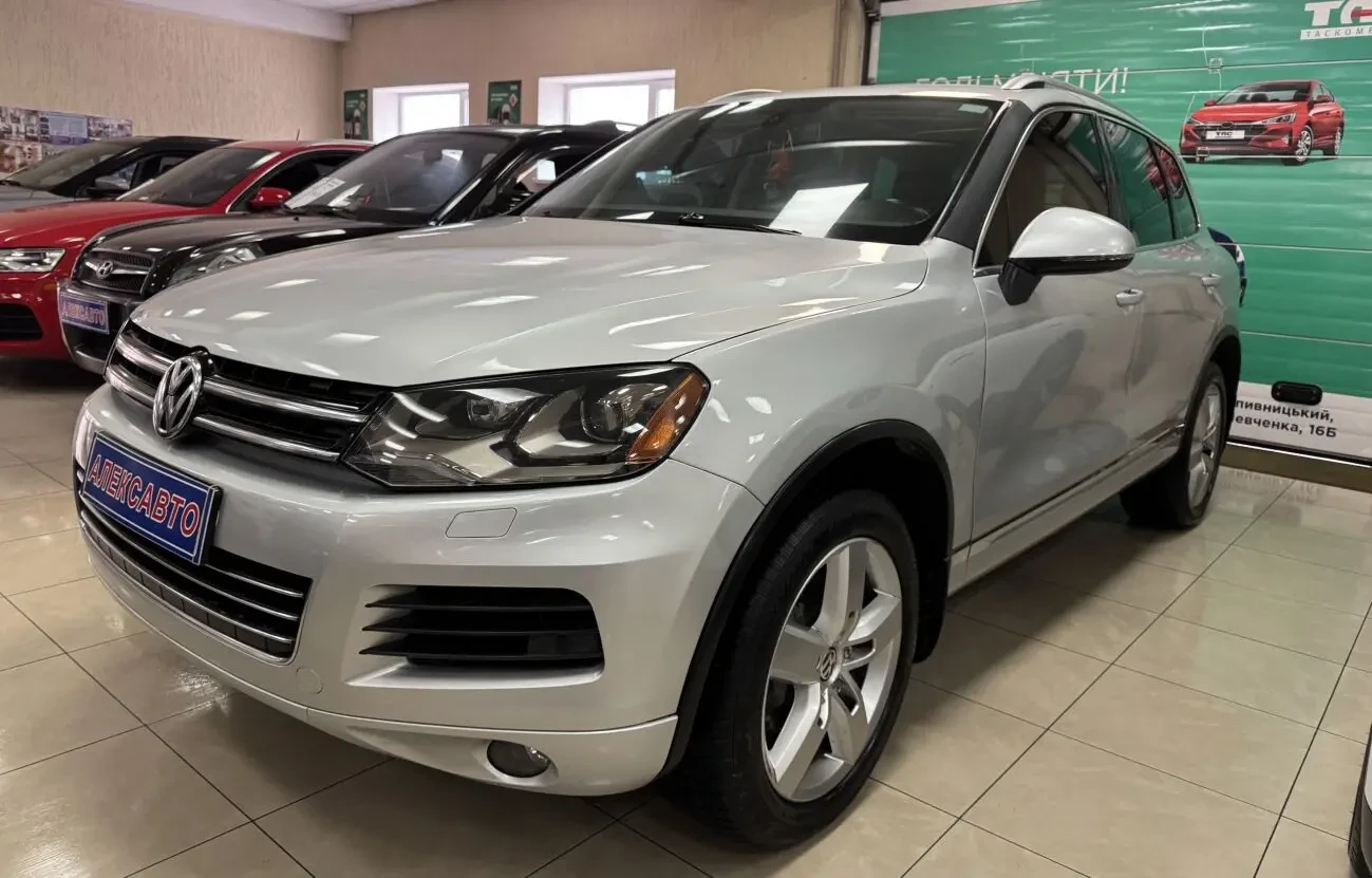Volkswagen Touareg 4MOTION 3.6FSI V6 24V 8АКПП 2013 р.в. (280 к.с.)