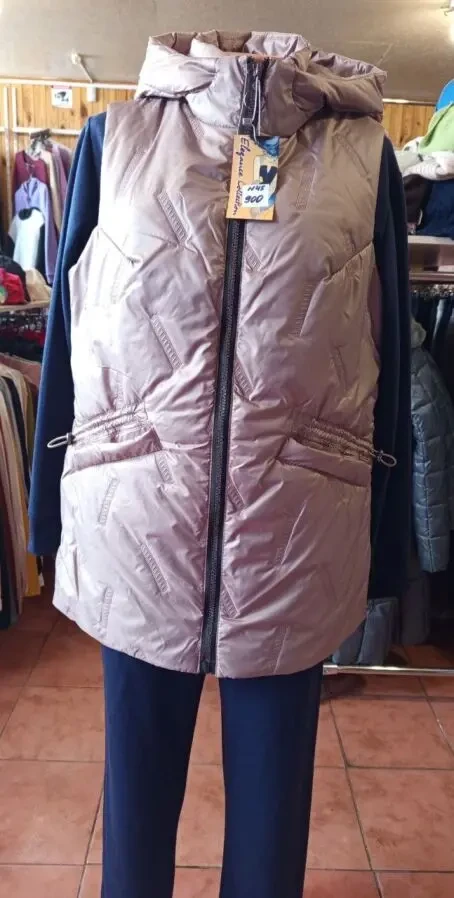 Жилет с капюшоном