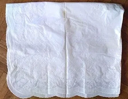 Скатерть практичная  белого цвета пвх . Большая, размером 150х232 см 7