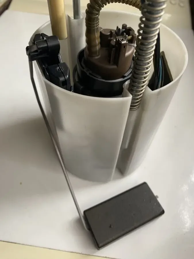 Колба паливного насоса 6R0919051M ( Polo / Fabia / Ibiza ) 6