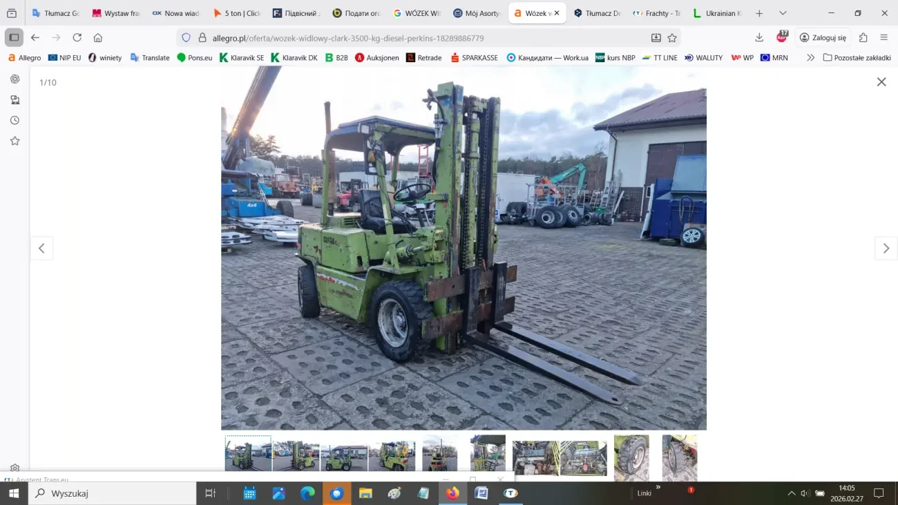 Вилковий навантажувач  CLARK 8