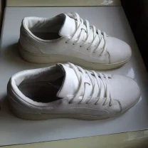 Кросовкі 42 білі