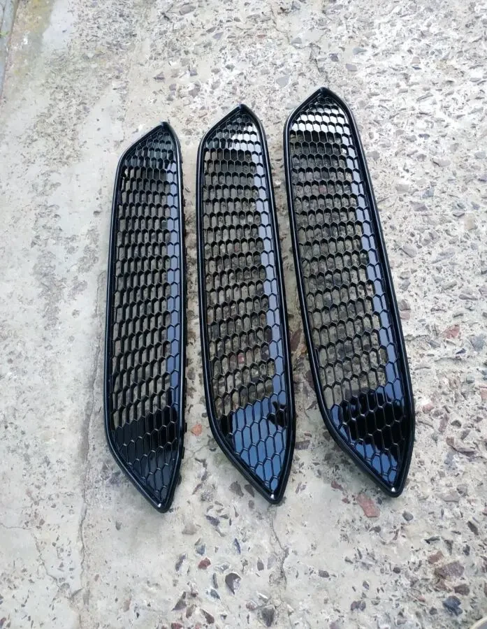 Решітка радіатора Ford Focus USA 15 - 6