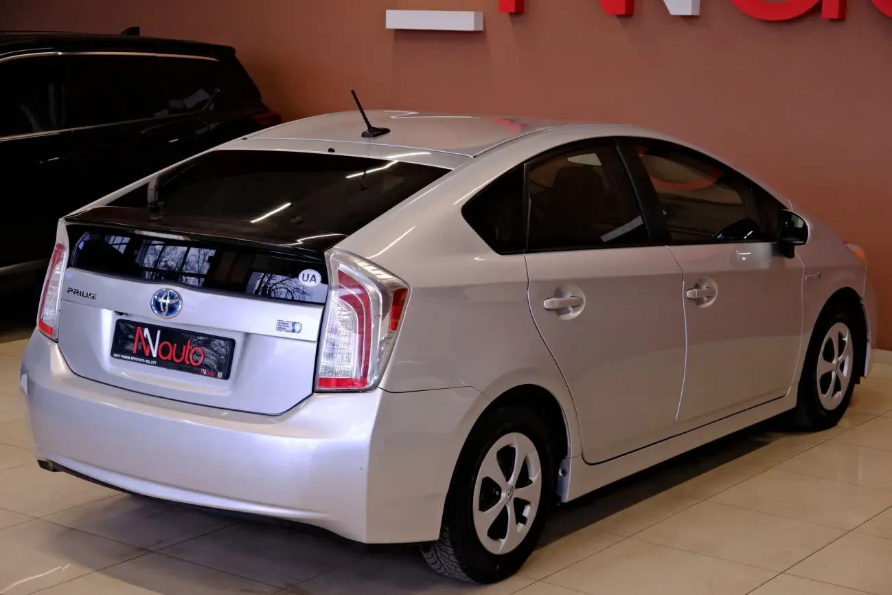 Toyota Prius 5