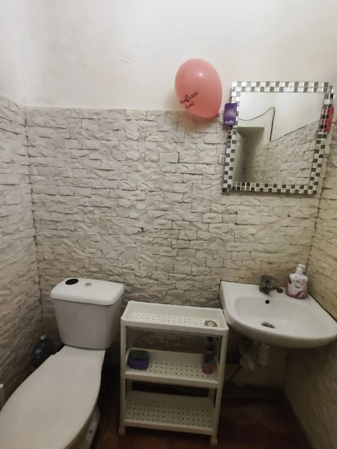 Сдам кабинет 15,6кв.м. под бъюти услуги Центр ул Глинки 5