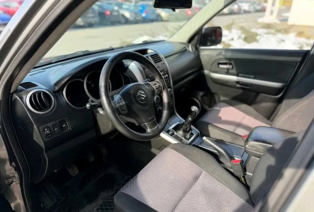 Suzuki Grand Vitara 1.9 DDiS 5