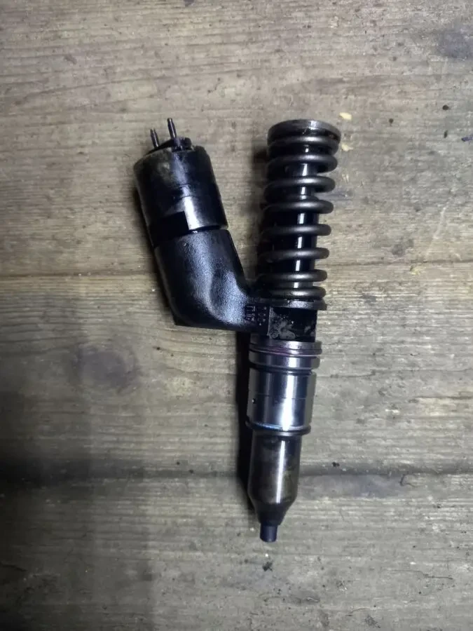 Куплю форсунки cat caterpillar 3