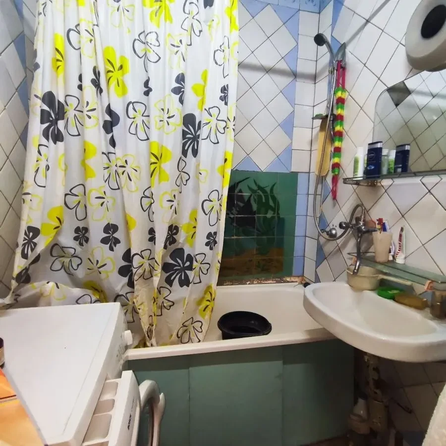 Продажа 3к. квартира. ж/м Парус, ул. Метростроевская 10