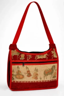 Яскрава червона сумка з етно вишивкою бохо