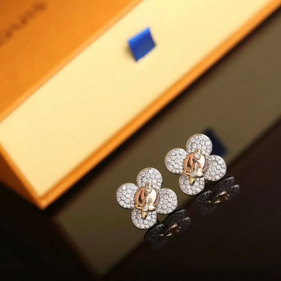 Сережки Louis Vuitton 2