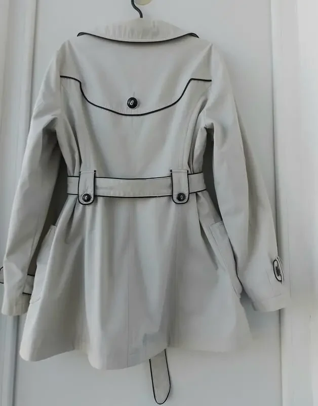 Плащ жіночий класичний двобортний в ідеальному стані 3