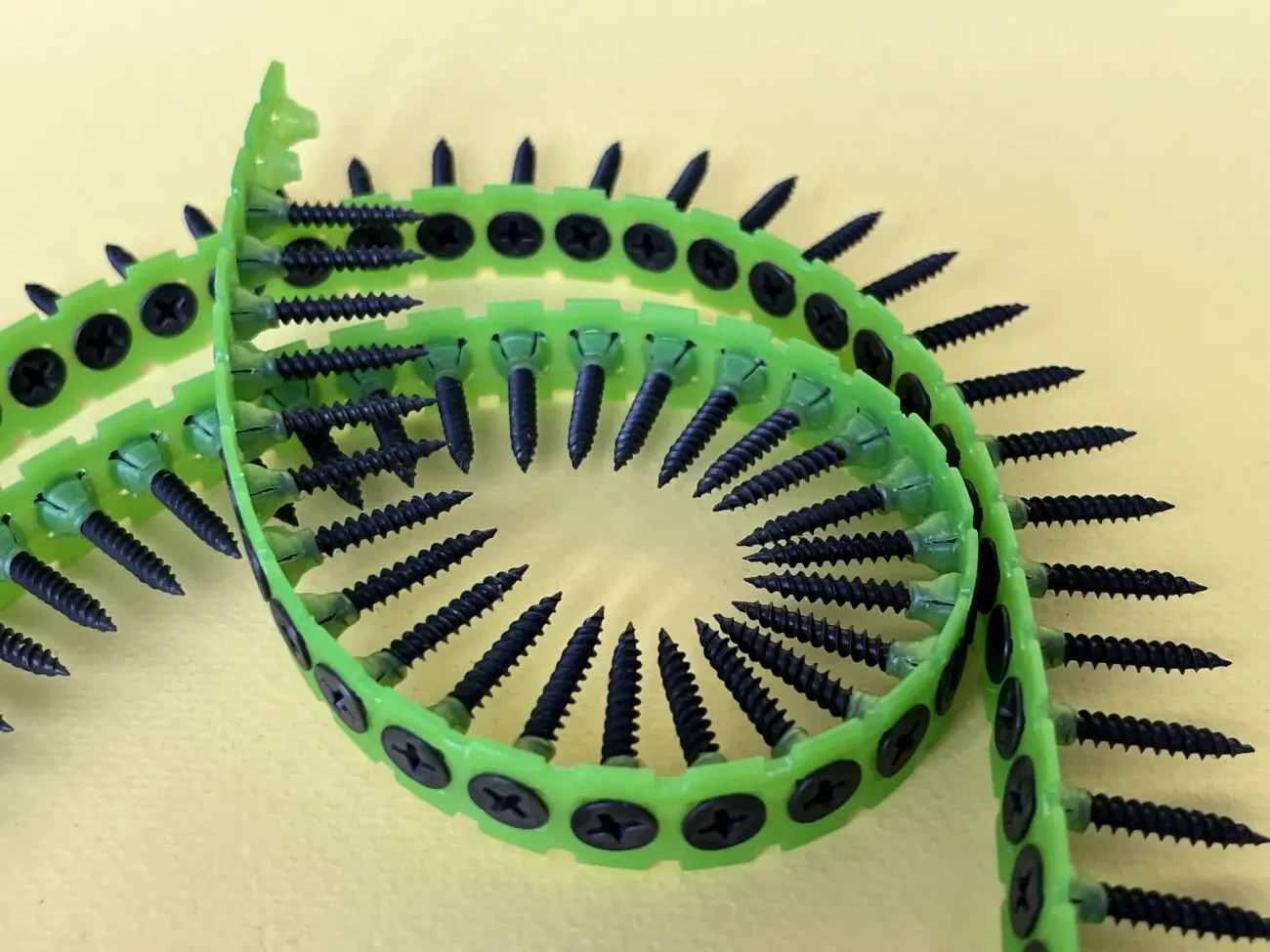 Саморіз на стрічці ESSVE для гіпсокартону по металу 3,5на25 мм 521325 2