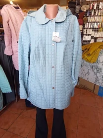 Весенняя женская куртка в нежно-голубом цвете 64р