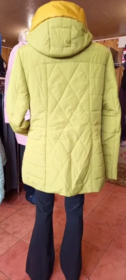 Яркая демисезонная куртка в сочном лаймовом цвете 54-60 р 2