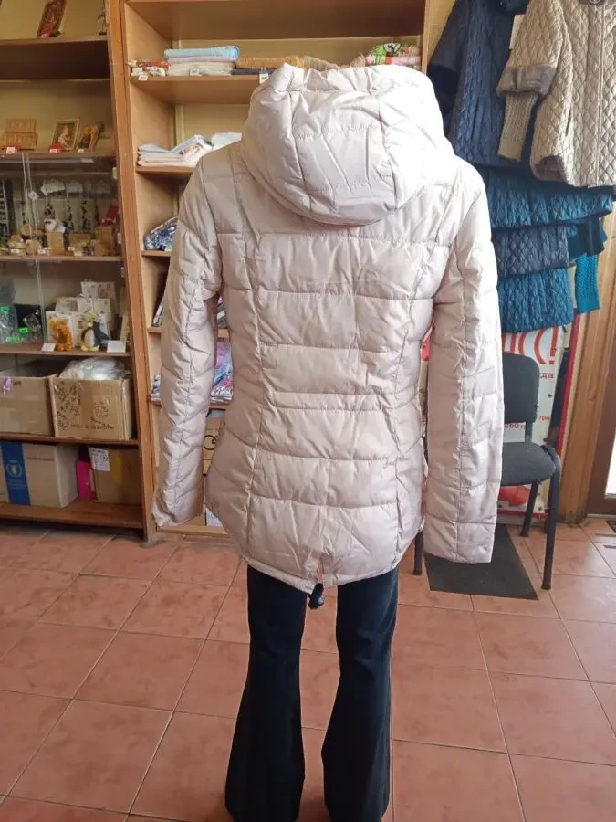 Стильная демисезонная куртка 42-46р 2