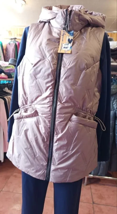 Жилет с капюшоном 3