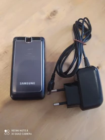 Телефон Samsung GT-S3600i